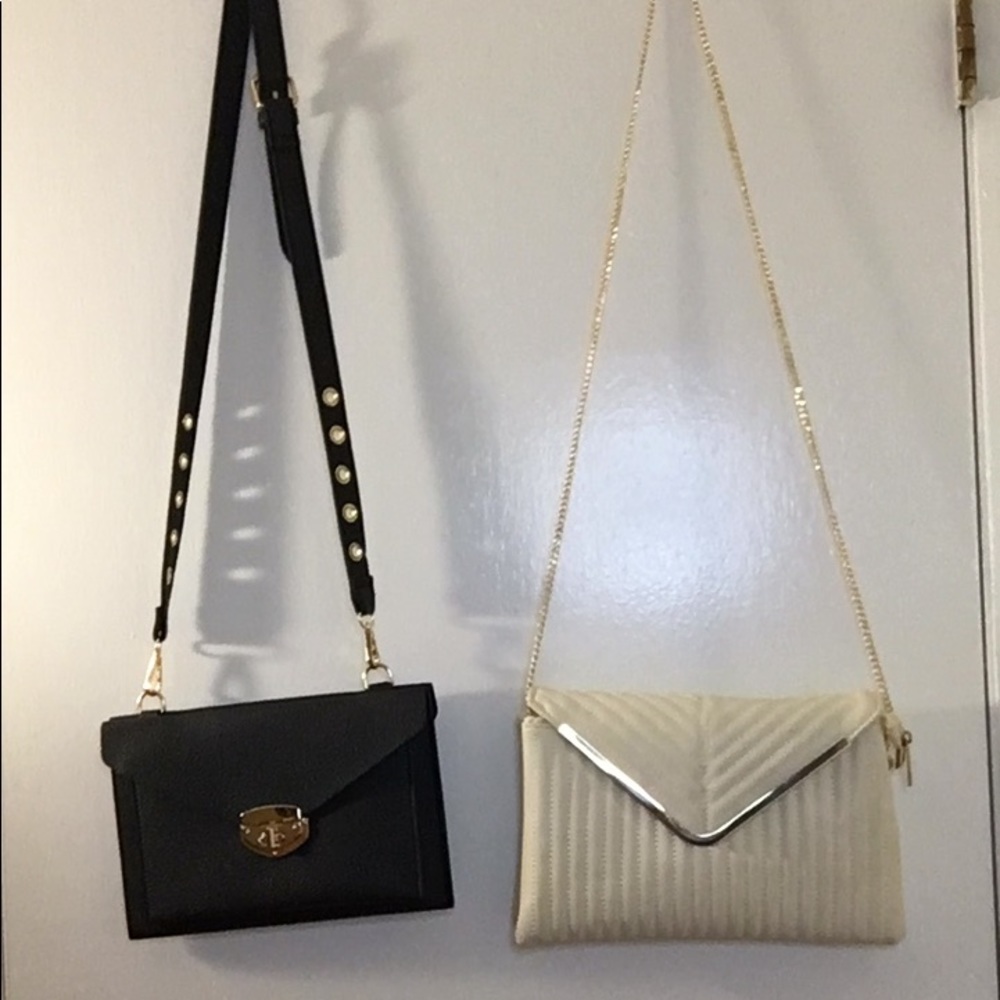 Two crossbody purses 👜